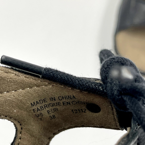 Taos Sandals Women 7 Black Ghilbert Leather Comfort Lace Up Outdoor Active Wedge - Picture 8 of 13